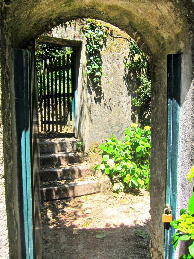 Castello Mouros - A Door