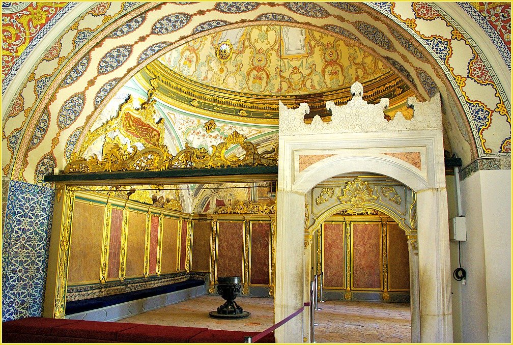 Topkapi Palace Views in Istanbul - Palace Harem Interior