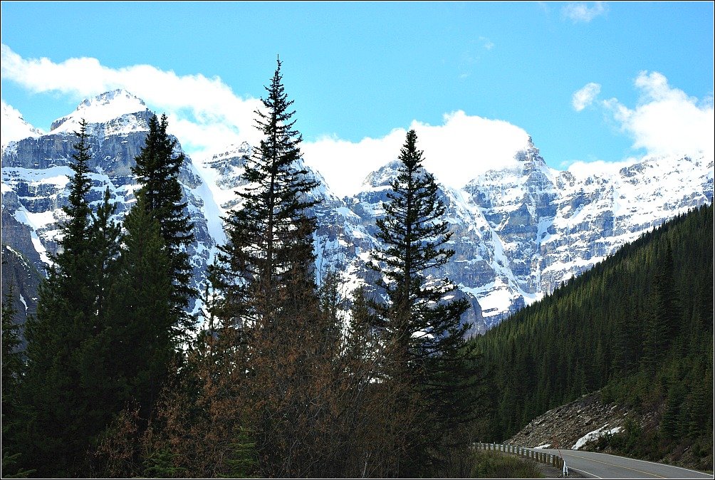 Road to Moraine Lake from Lake Louise