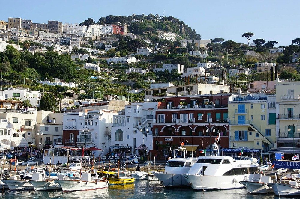 Budget Travel Tips for Capri Italy